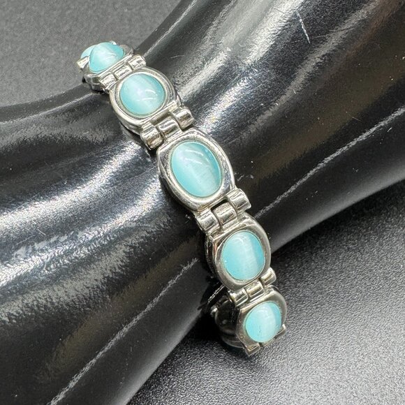 Silver Tone Bracelet Blue Cat's Eye Stones Cabochons 7 inches - Picture 6 of 8